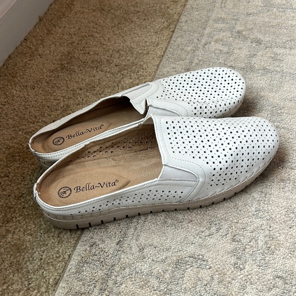 Bella Vita Shoes - Bella vita refresh sneaker mule